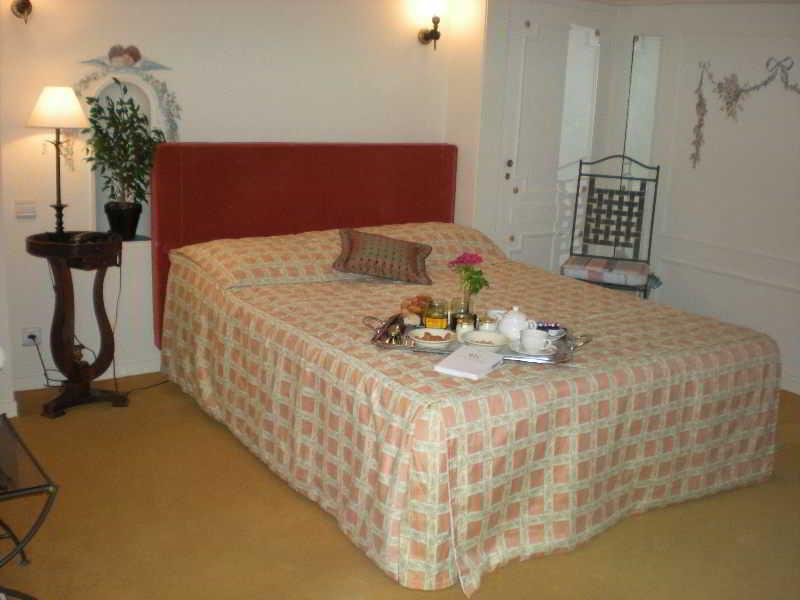 Hotel-Restaurant Ricordeau Loué Екстериор снимка