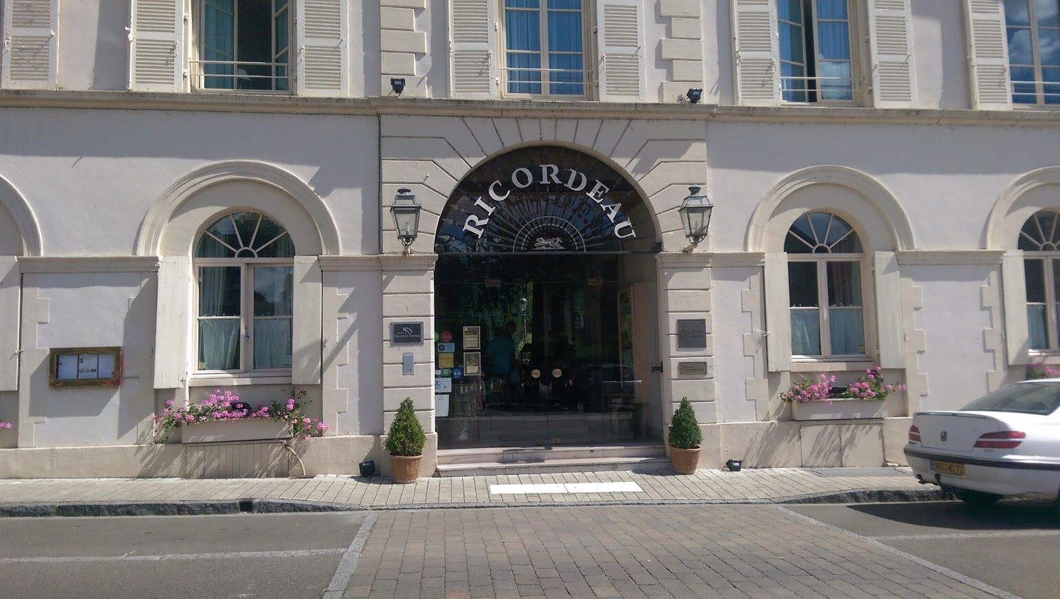 Hotel-Restaurant Ricordeau Loué Екстериор снимка
